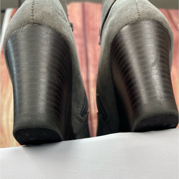 Maurices Rachel Gray faux suede wedge boho bootie boot women’s size 7 - Picture 7 of 17